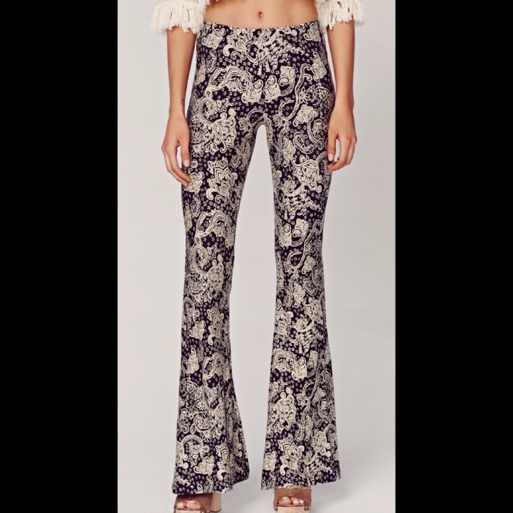 Novella Royale - Janis Bells, Black Rosewood